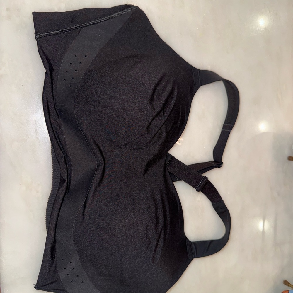 CALIA by Carrie Underwood Black Seamless Sports Bra with Perforated Panels